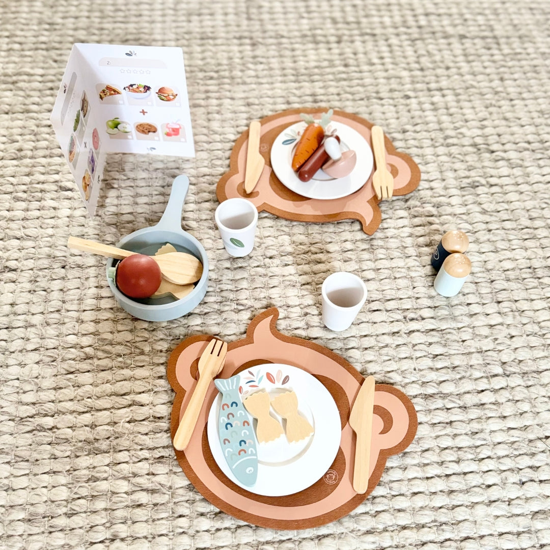 Speedy Monkey Dining Set
