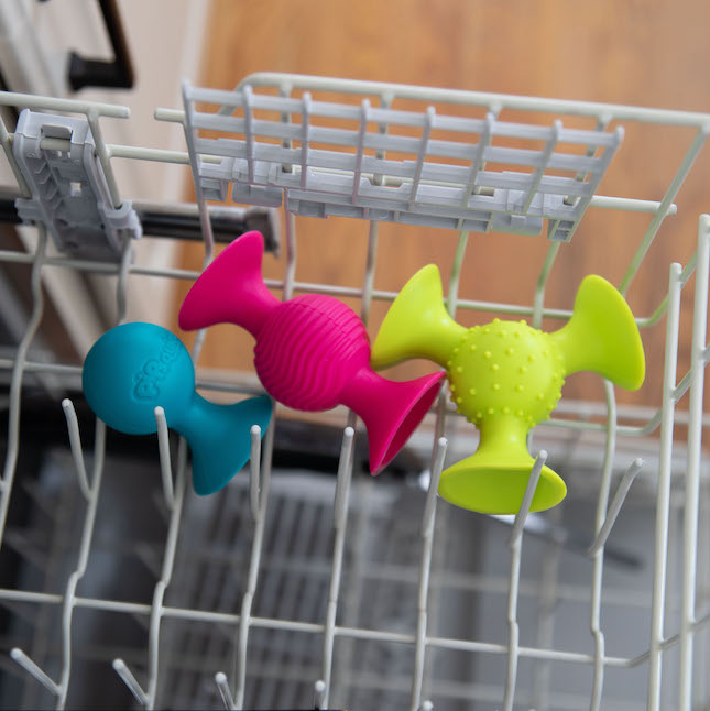 Fat Brain Toys PipSquigz