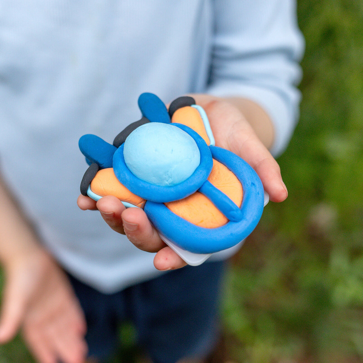 Tiger Tribe Clay Craft - Pull-Back Hovercraft