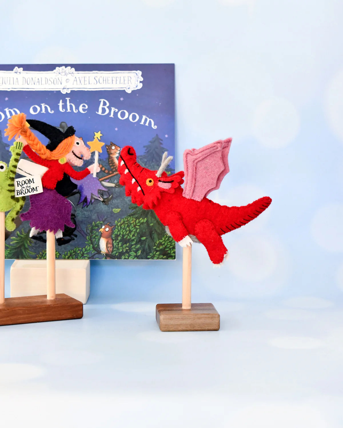 Tara Treasures The Room On The Broom® Finger Puppets Set