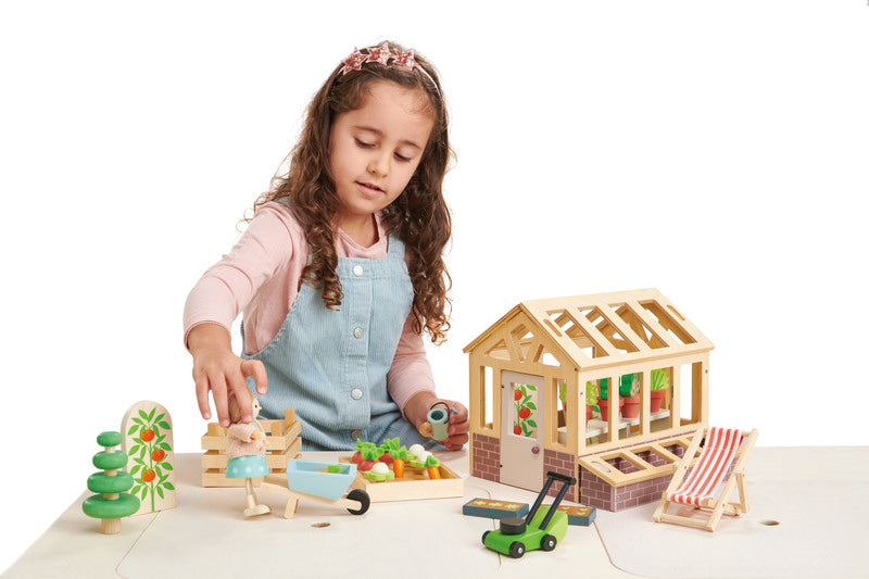 Tender Leaf Green House and Garden Set