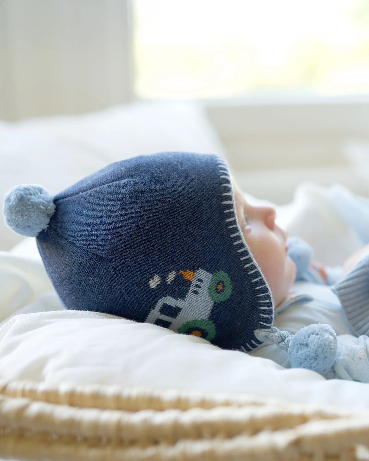 Toshi Organic Earmuff Storytime - Tiny Tractors