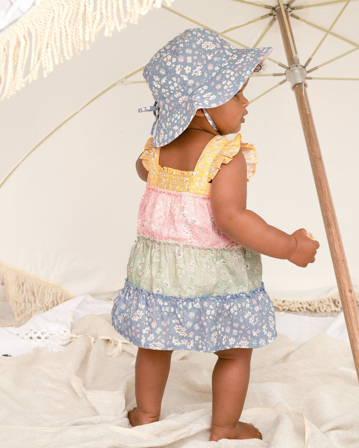 Toshi Sunhat Eva Dusk