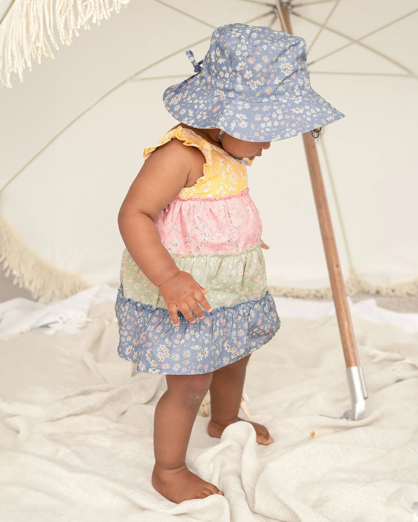 Toshi Sunhat Eva Dusk