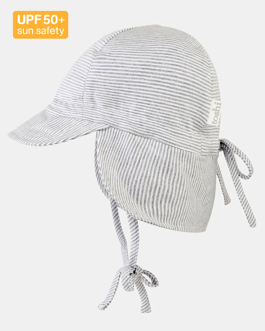 Toshi Flap Cap Baby Dove