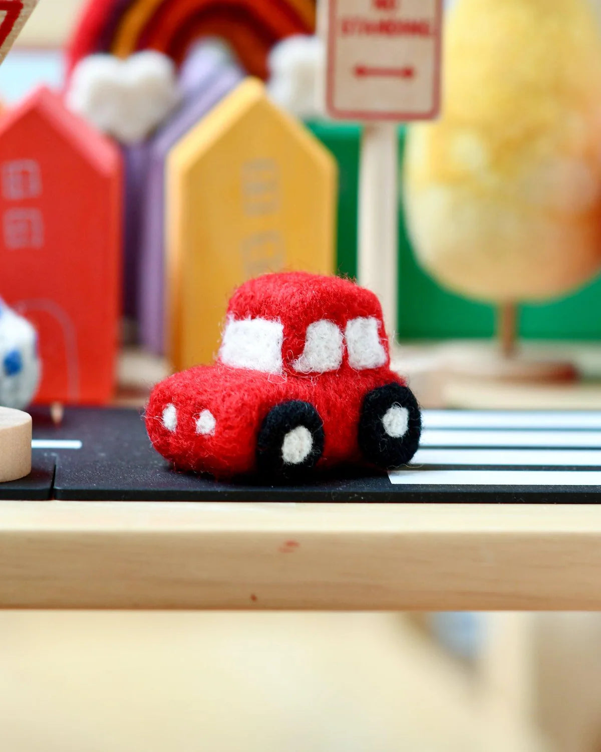 Tara Treasures Felt Felt Red Car Toy